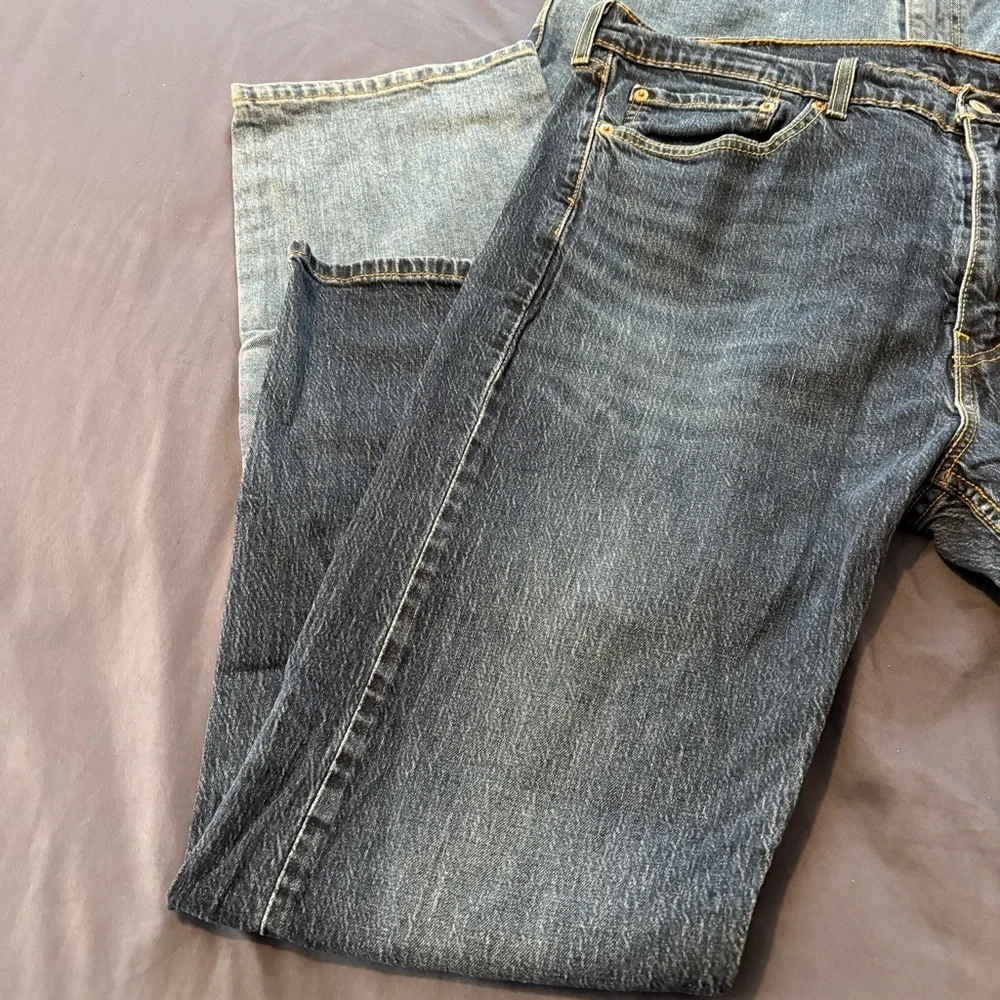 Lot 2 Pairs Levi Strauss 505 Men’s Jeans 38X30 Straight Leg Light & Medium Wash